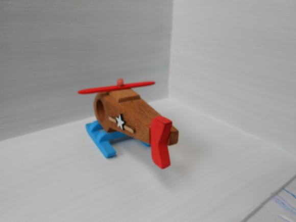 Helicóptero De Madeira - Modelo Esquilo