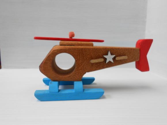 Helicóptero De Madeira - Modelo Esquilo