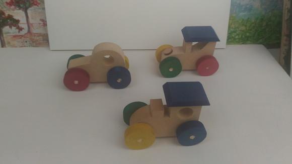 Kit 3 Carrinhos Pequenos