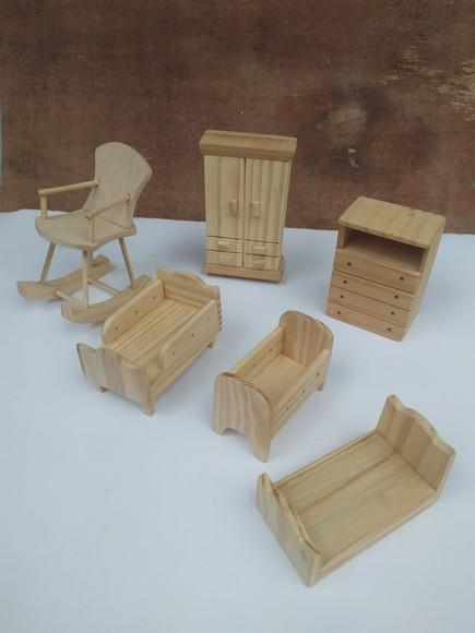 Lote de Moveis Miniaturas- Kits e Peças