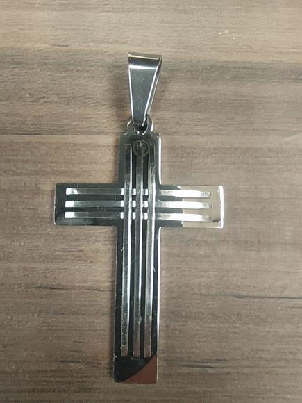 Pingente Crucifixo Trindade em Aço Inox