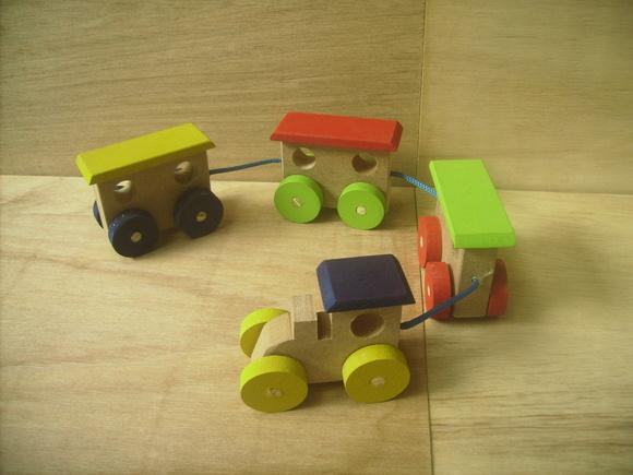 Trenzinho De MDF Multicolorido
