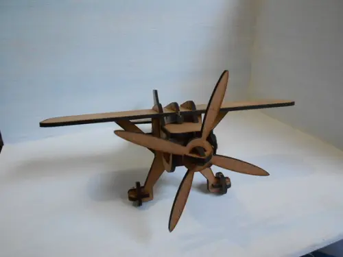 avião cessna montado