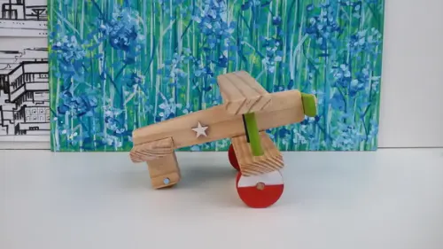 Avião de Madeira Customizado