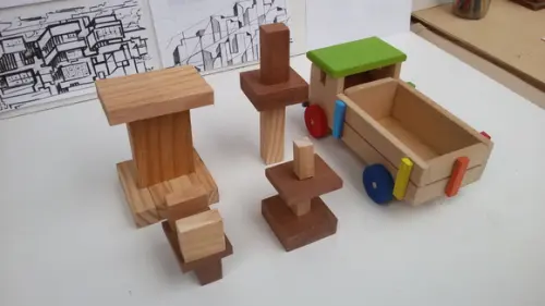 carrinho com caçamba e modulo de montagem
