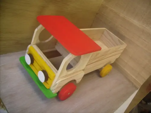 Carrinho Caminhão com Caçamba Multicolorido