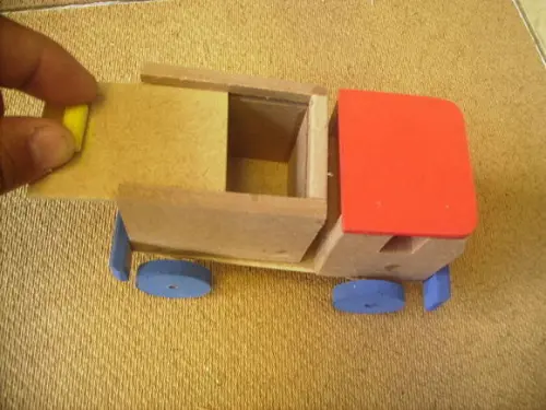 carrinho com porta objetos