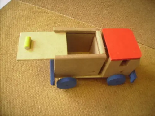 carrinho com porta objetos