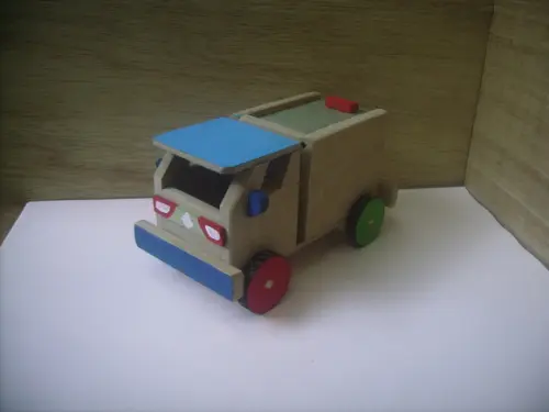 Carrinho De Madeira Customizado