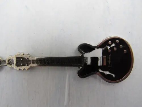 chaveiro guitarra com gravação