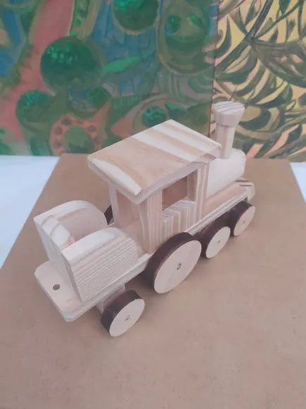 Locomotiva de madeira