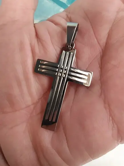 Pingente Crucifixo Trindade em Aço Inox