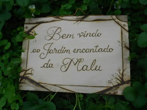 placa artesanal pirografada