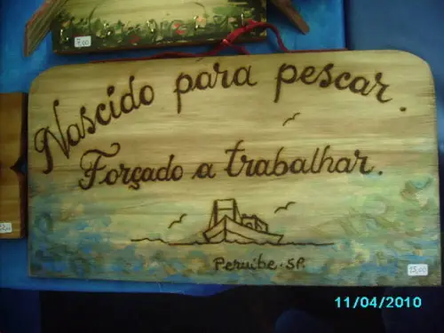 placas de madeira artesanal