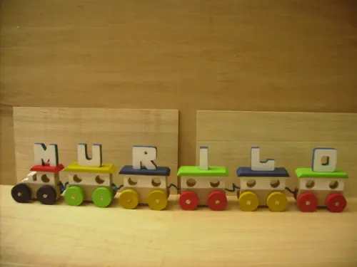 Trenzinho com nome multicolorido