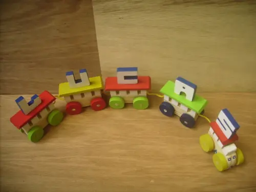 Trenzinho Com Nome Multicolorido
