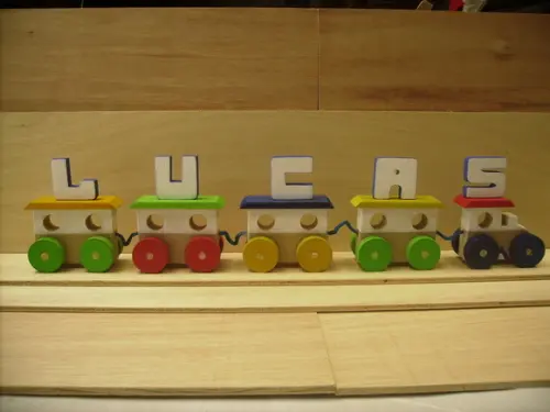 Trenzinho Com Nome Multicolorido