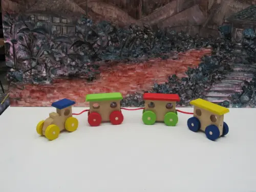 Trenzinho De MDF Multicolorido