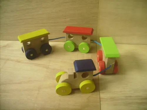 Trenzinho De MDF Multicolorido
