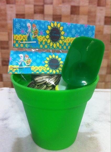 Mini Kit Jardinagem - Frozen Fever