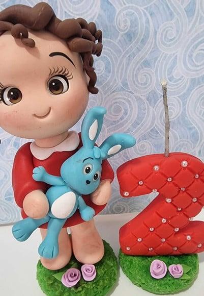 Topo de Bolo Menina com Coelho
