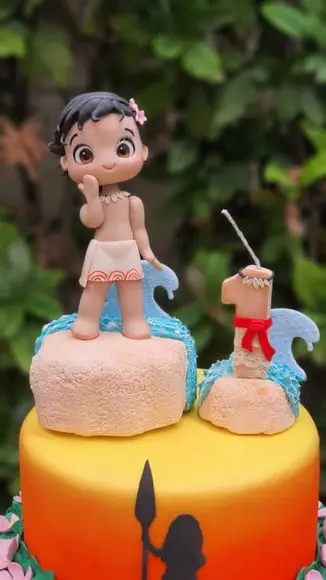 Topo de Bolo Menina e o Mar