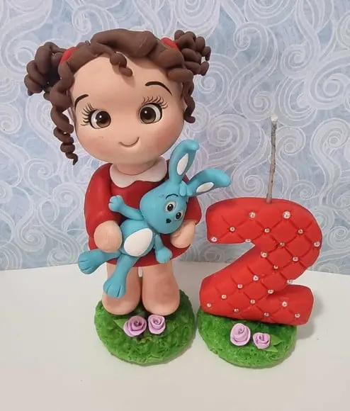 Topo de Bolo Menina com Coelho