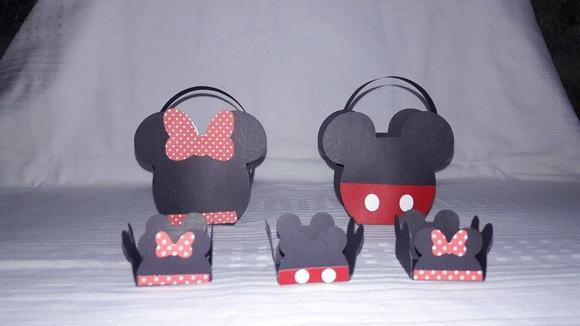 Bolsinha Minnie e Mickey