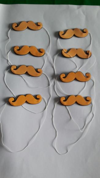 Cartola com Bigode