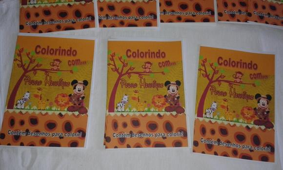 Revista de colorir Mickey safari