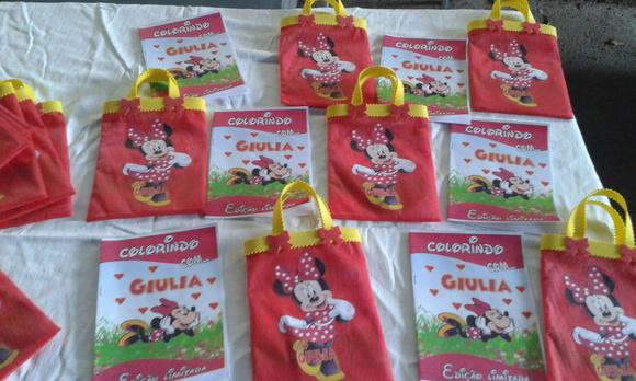 Sacolinha com Revistinha de Colorir Minnie