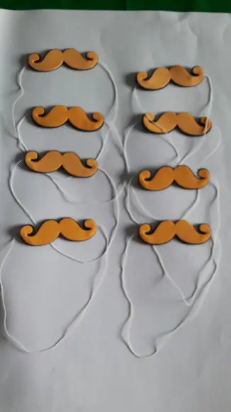 Cartola com Bigode