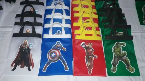 Sacolinha Vingadores