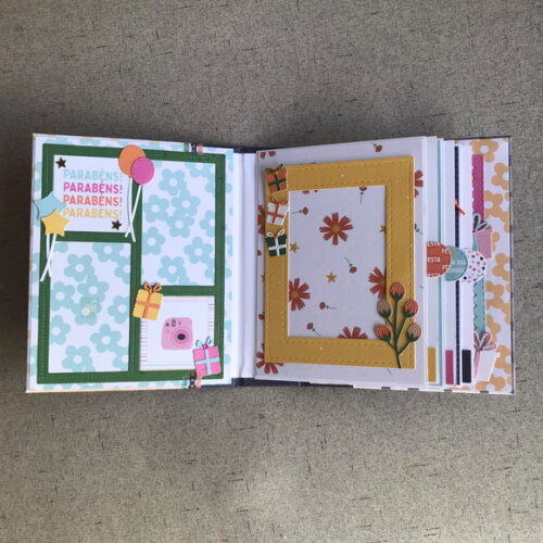 Mini Album com Caixa Livro Celebrar