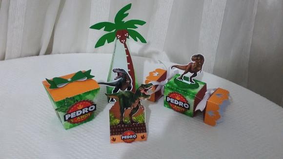 Kit Festa Personalizada Dinossauros-16 Peças