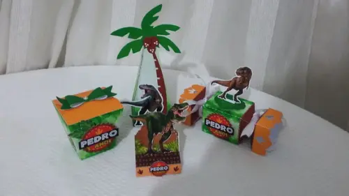 Kit Festa Personalizada Dinossauros-16 Peças
