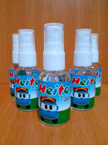 Mini Álcool 70% de 35 ml c/ Tampa Spray - Temas