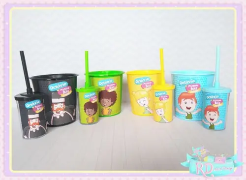 Kit Baldinho e Copo Short Drink Mundo Bita