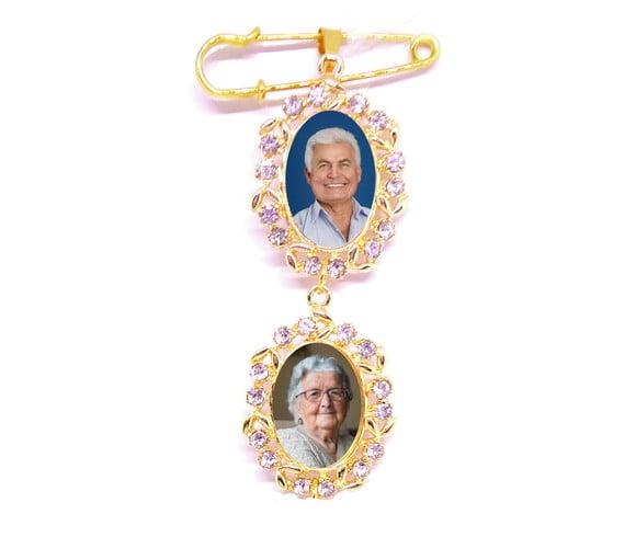 Relicario personalizado para buque de noivo medalha dourada