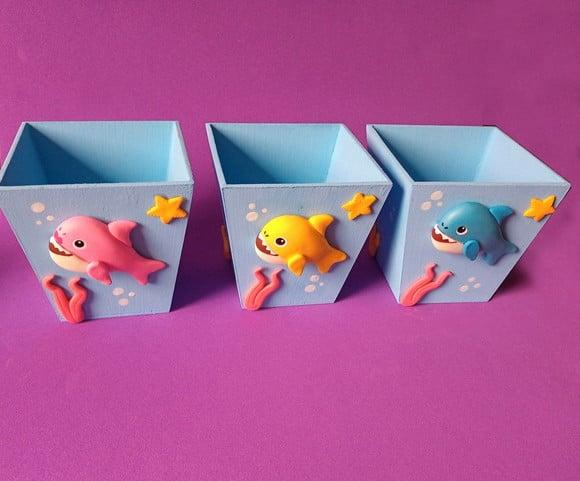 Baby Shark Cachepô lembrancinha mdf