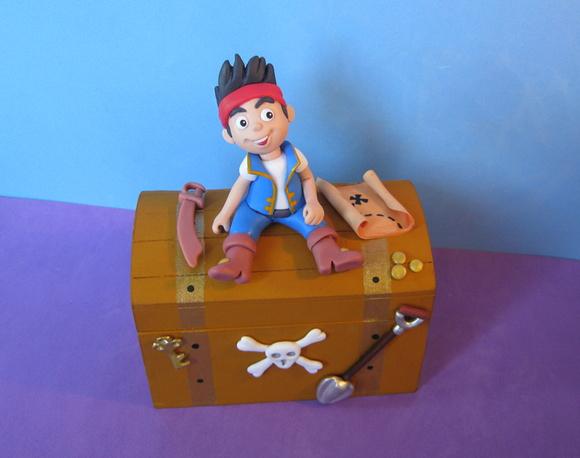 Baú mdf Jake e os Piratas centro de Mesa