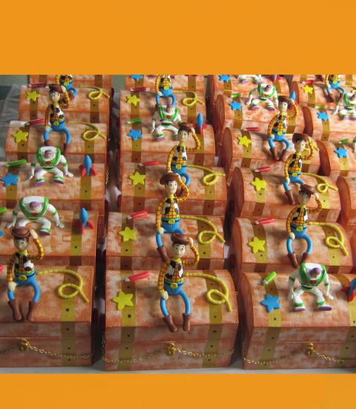 Bau mdf Toy Story Centro de Mesas