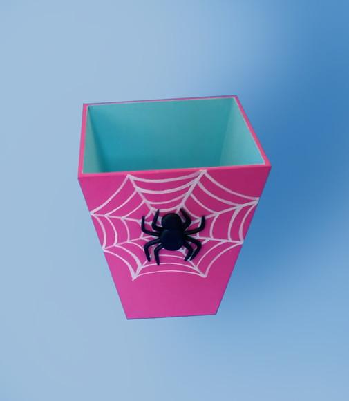 Cachepô mdf Mulher Aranha Porta Lápis lembrancinha