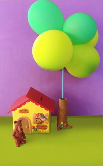 Casa Cofre mdf 3 Porquinhos com Lobo Mau e Árvore em Biscuit