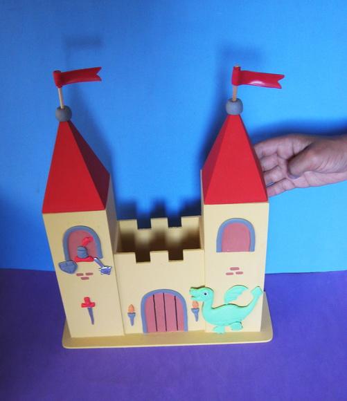 Castelo Medieval Porta-lápis mdf cavaleiro e dragão centro de m