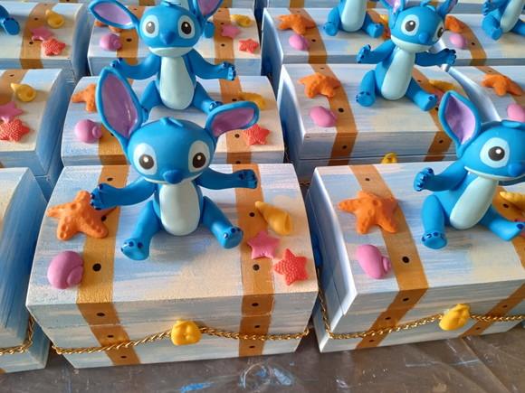 Stitch Baú mdf Centro de Mesa