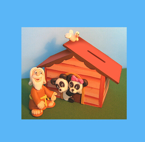 Lembrancinha Arca de Noé casa cofre mdf decorado com biscuit
