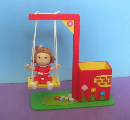 Balancinho porta lápis mdf Moranguinho centro de Mesa