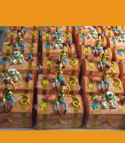 Bau mdf Toy Story Centro de Mesas