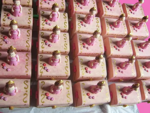 Bau mdf Princesa festa realeza centro de mesa e lembrancinha